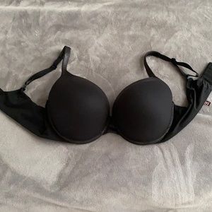 Body by Victoria bra